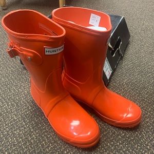 Orange short Hunters